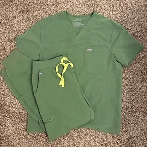 Fern Green FIGS Scrub Set